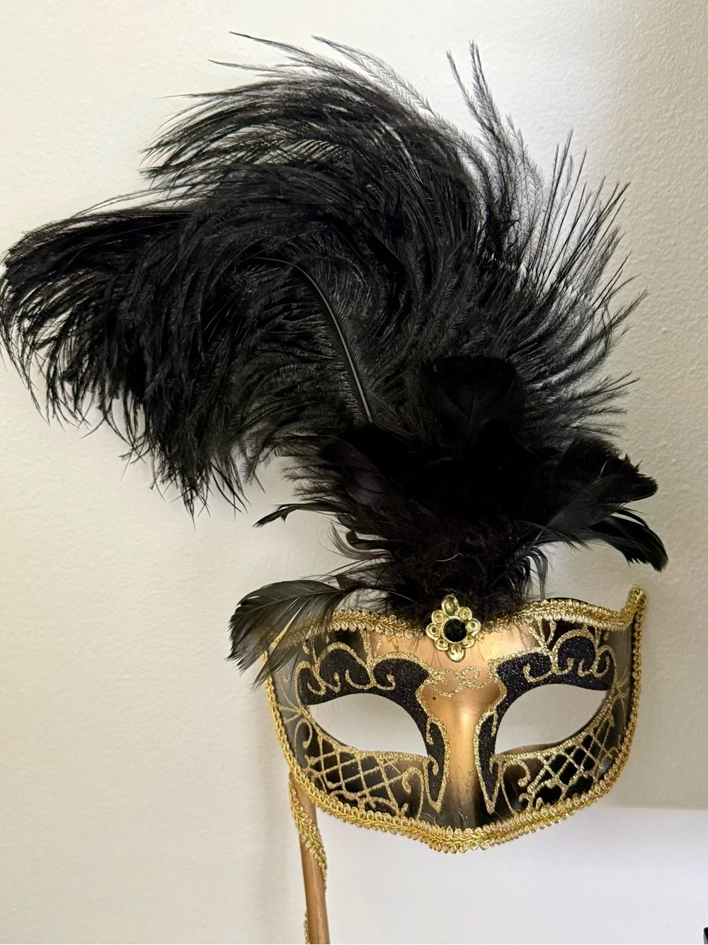 Vintage Pier 1 Venetian Jester Stick Mask Masquerade Black Gold 21”